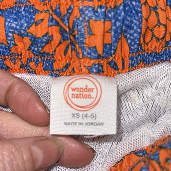 2 pairs Boys swim trunks size 4/5 - Picture 2 of 8